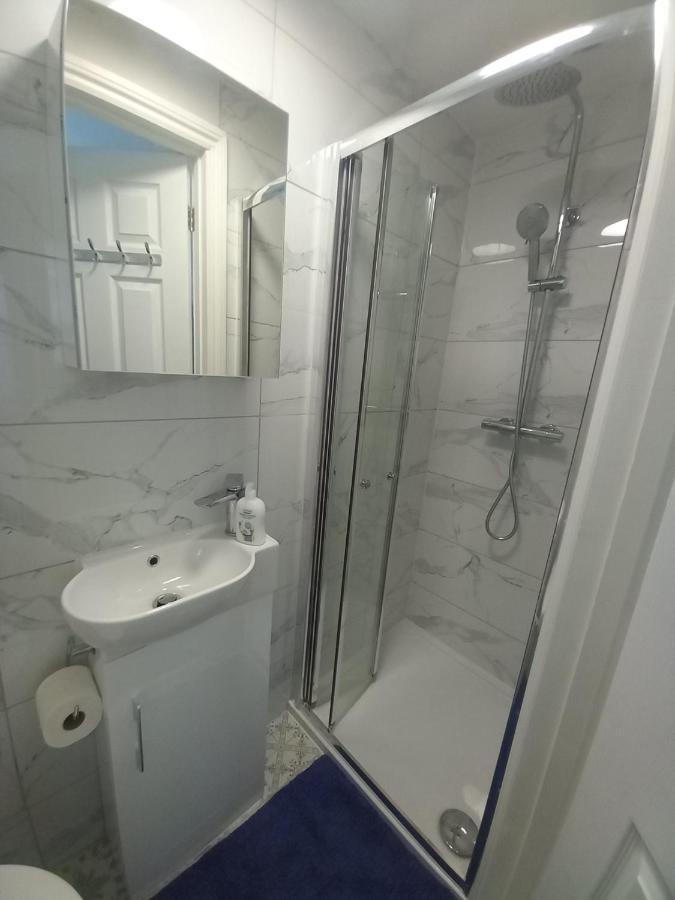 Mari London Holiday Room Ilford Ngoại thất bức ảnh